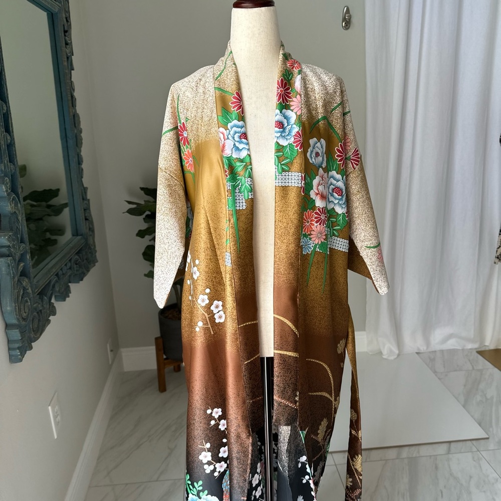 VTG Japanese Kimono - Picture 5 of 12